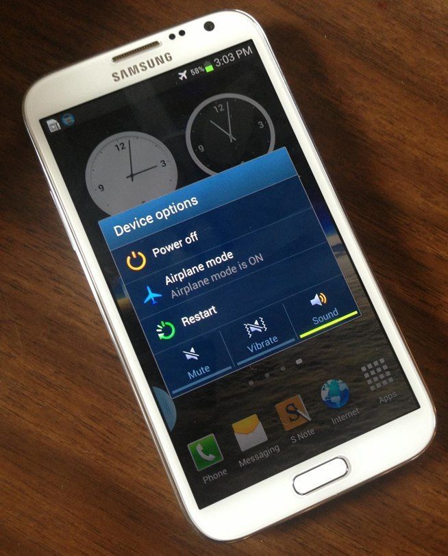 Supaya Baterai Smartphone-mu Nggak Cepat Habis, Terapkan 8 Cara Ini Segera! 17 Aktifkan airplane mode