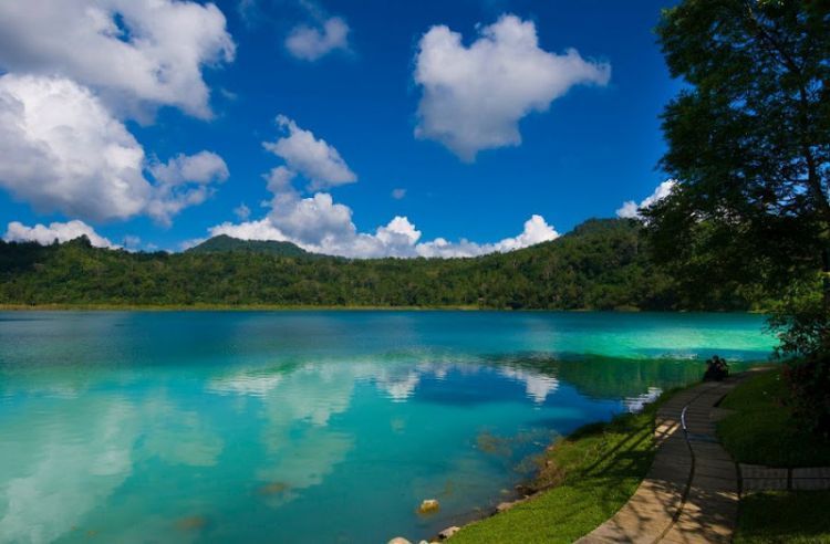 Destinasi wisata Manado