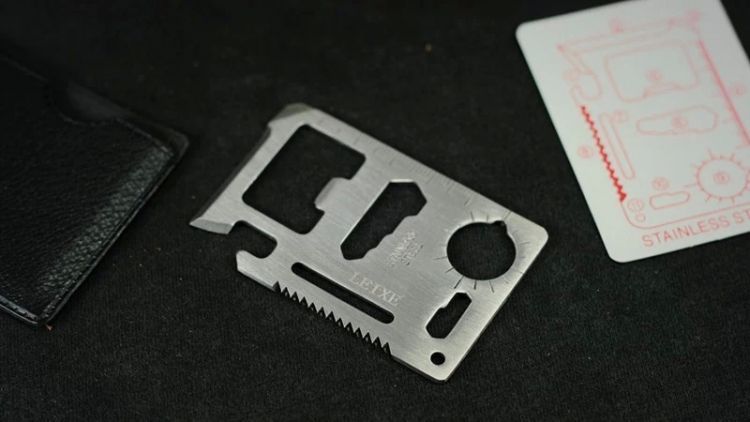 Multitool yang bisa dimasukin ke dompet