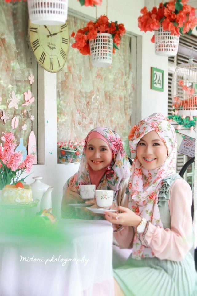 Kata Cowok: Cewek Berjilbab Memang Terlihat Berbeda. Karena....