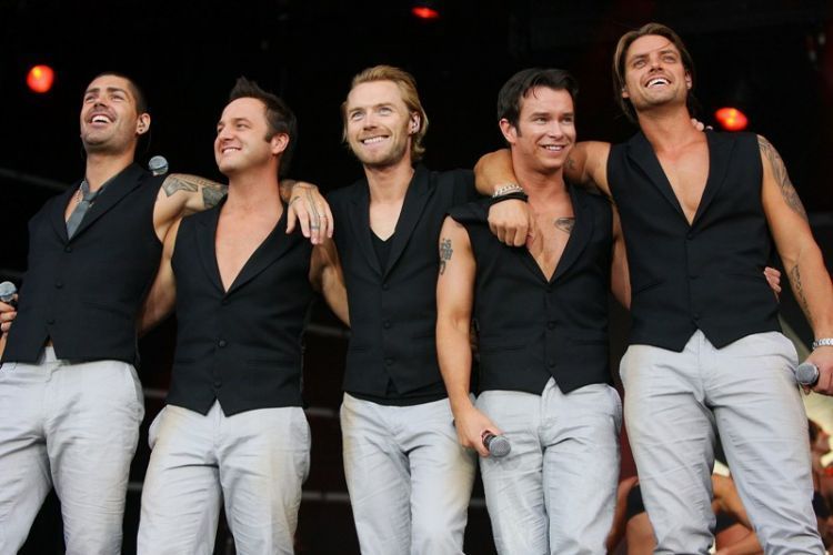 11 Alasan Kenapa Westife, Backstreet Boys, dan Boyband Era 90-an Lainnya Akan Tetap Punya Tempat Istimewa di Hati Kita 26 nonton boyband 90-an di MTV