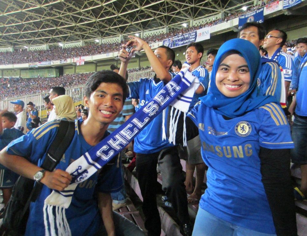 10 Alasan Kenapa Kamu Harus Mengiyakan Ketika Pacar Mengajak Nobar
