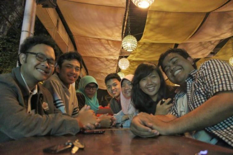 membandingkan gajimu dengan teman-temanmu