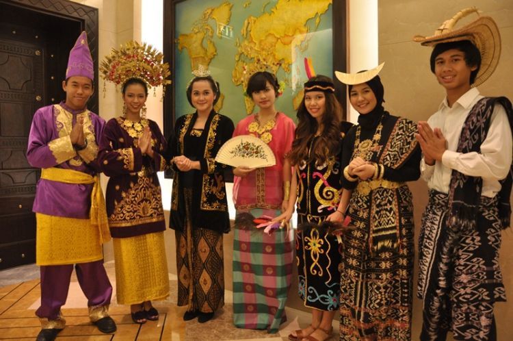 Bangsa Indonesia lebih beragam
