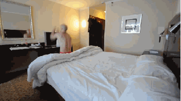 giphy (3)