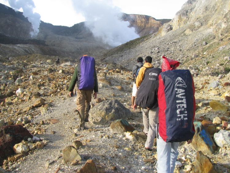 Distribusikan perlengkapan