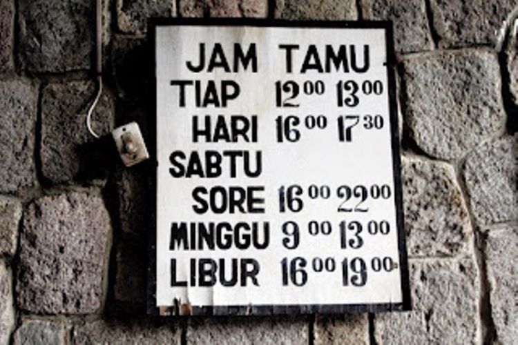 jam bertamu