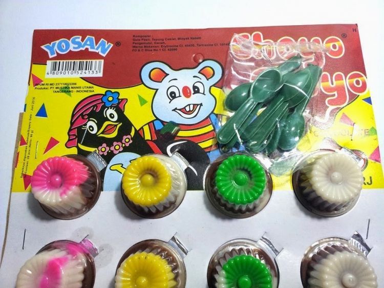 14 Ragam Jajanan Jadul yang Akan Membawamu Kembali ke Manisnya Masa Kanak-kanak Dulu 29 Cokelat atau bukan, yang penting manis!