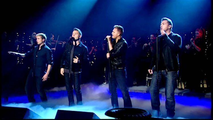 Walaupun tinggal berempat, Westlife tetap bernyanyi