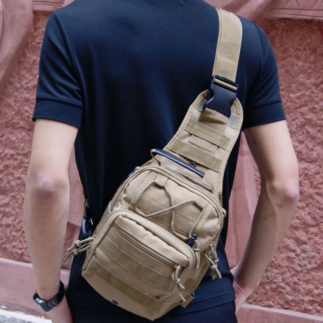 Tas selempang tactical