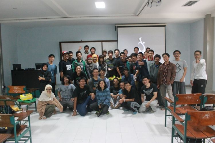 Keberadaan mereka seperti keluarga yang mengisi hidup menjadi lebih hidup (dok. pribadi)