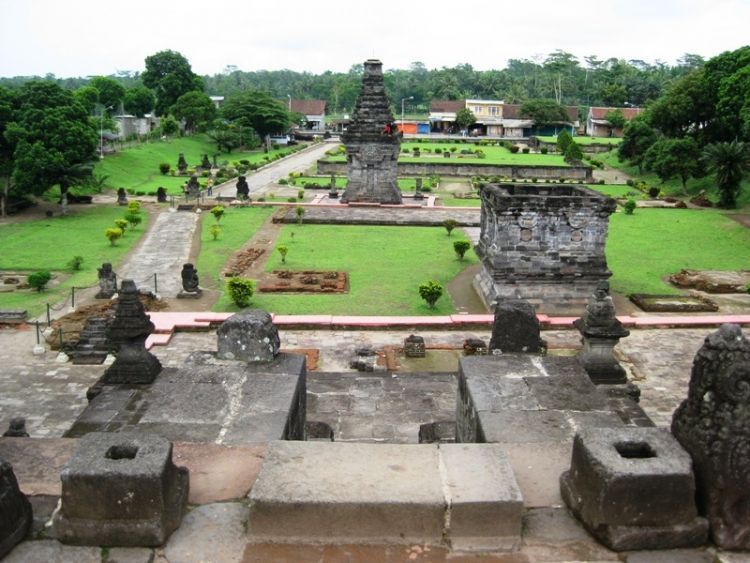 10+ Destinasi Wisata di Blitar, Suasana Alam Indah dan Bisa Belajar Sejarah 31 Destinasi wisata di Blitar