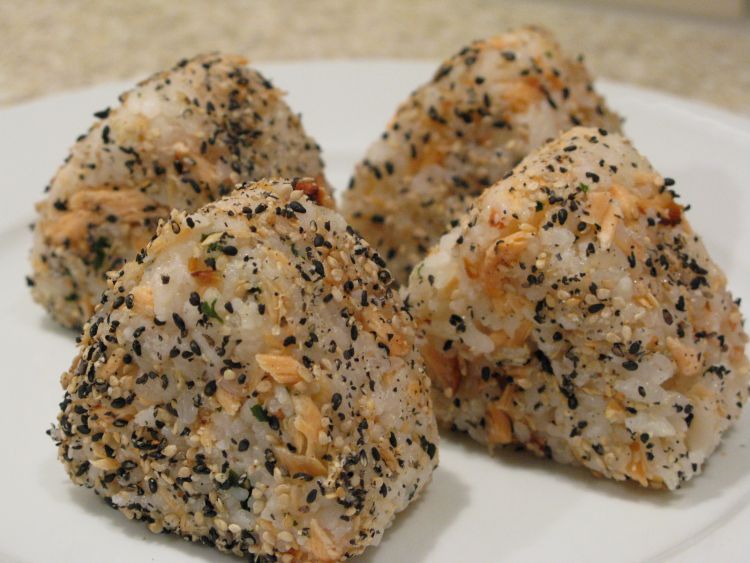 Nasi Jepang yummy untuk bekal perjalanan