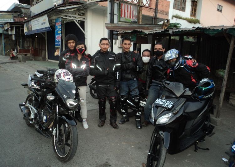 Akan selalu ada teman yang siap menolong