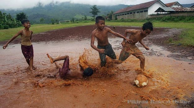 Siapa yang kecilnya begini?