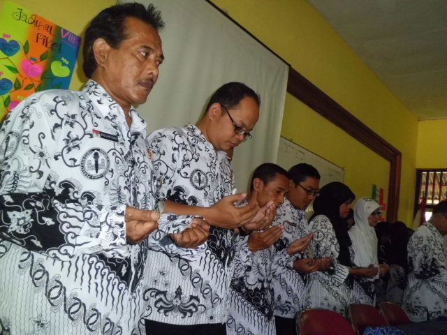 Doakanlah muridmu agar cepat sembuh