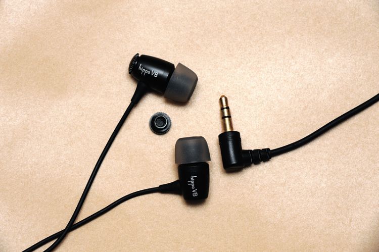 tips merawat earphone