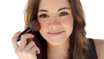 Karena Alat Makeup yang Kotor Itu Berbahaya, Pastikan Mereka Bersih dan Higienis Dengan Cara-cara Ini