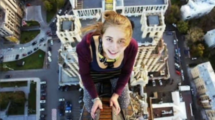 Xenia Ignatyeva meninggal karena ingin selfie dengan carayang ekstrim