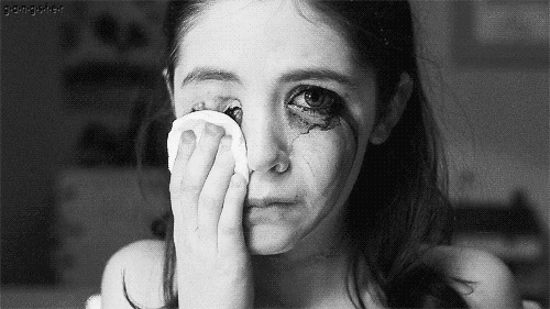 Apa saya wanita? Kok pake make up susah amat
