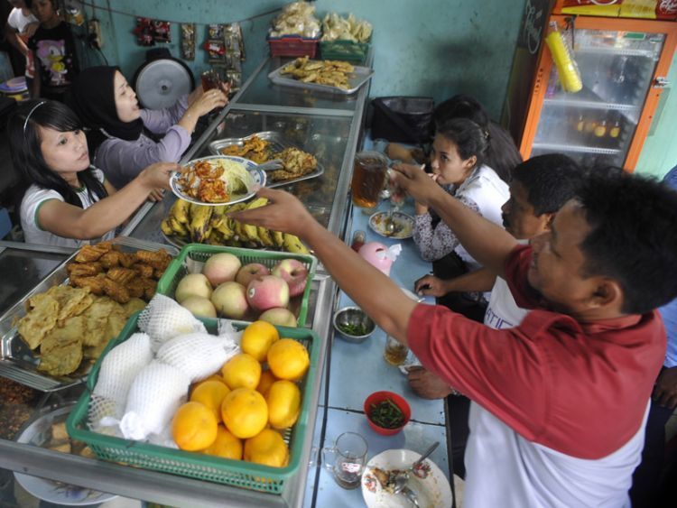 Makan 175.000 seminggu