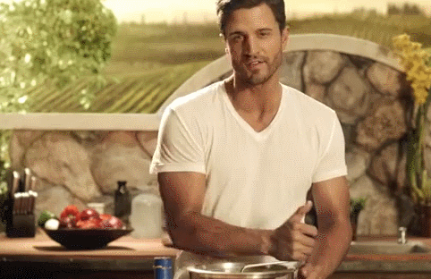 Sexy_man_cooking