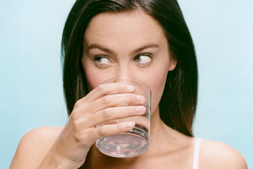 6 Efek Samping yang Bakal Kamu Rasakan Kalau Kurang Minum Air Putih