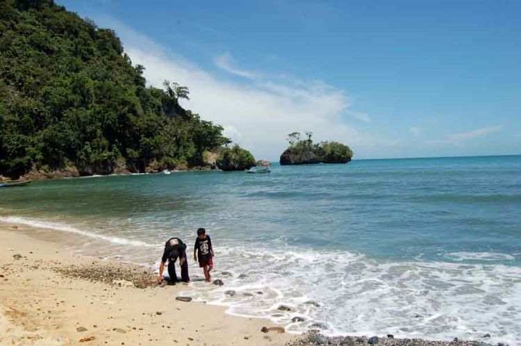 Destinasi wisata Nusakambangan