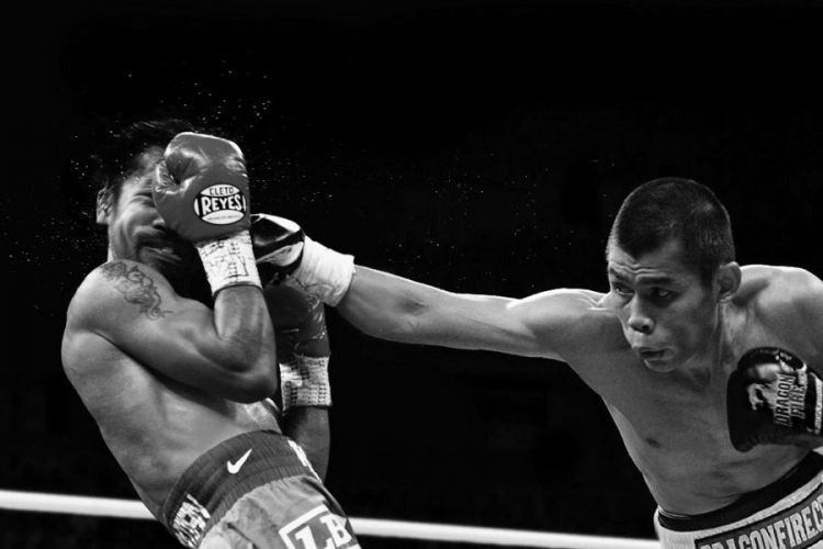 Sebuah manipulasi foto Chris John vs Pacquiao