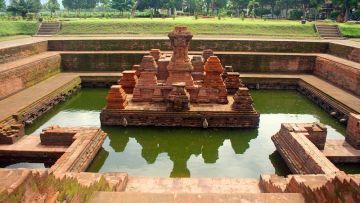 Tempat Wisata di Mojokerto, Bernuansa Alam & Sejarah