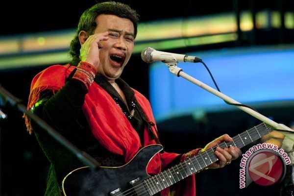 Di Balik Kesan Norak, Ada Banyak Alasan Tersembunyi yang Membuat Kamu Tetap Suka Dengan Musik Dangdut 17 Raja dangdut