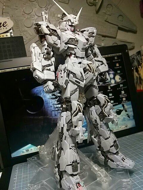 Hobi koleksi Gundam