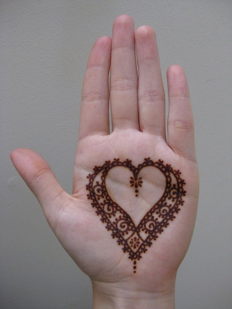 Desain tato hena yang cantik