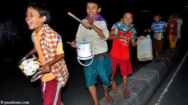 Cara Membangunkan Sahur