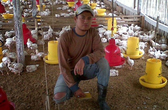Kisah Adul, Mahasiswa yang Memilih Jadi Pengusaha Kecil Ketimbang Jadi Karyawan Bergaji Besar