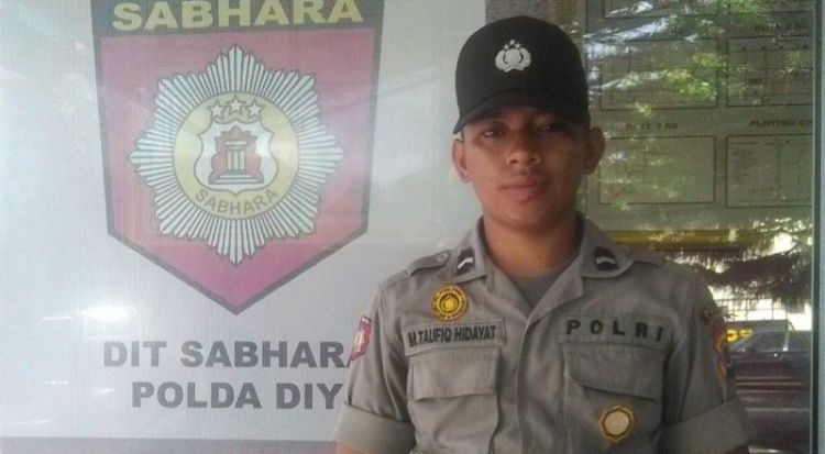 Kisah Teladan Bripda Taufiq, Dari Kandang Sapi Hingga Mendapatkan Penghargaan Dunia 15 Masih ingat sosok ini?
