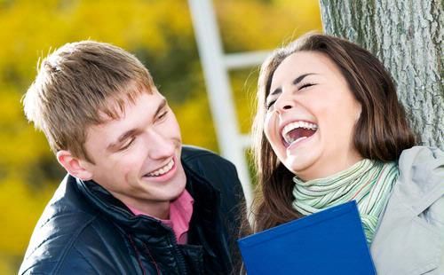 Cara Memikat Hati Wanita Secara Modern ala Pria Modern