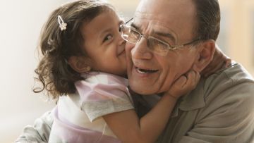 Figur Kakek dan Nenek Takkan Terganti. Kasih Sayangnya Padamu Tercermin Dalam Momen-momen Ini