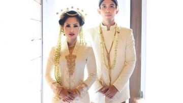 Dengan 10 Baju Kebaya Khas Indonesia Ini, Tampil Ayu dan Anggun di Hari Pernikahan Bukan Mustahil Lagi
