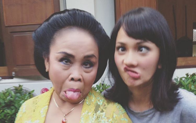 Leona+-Agustine-Bersama-Yati-Pesek