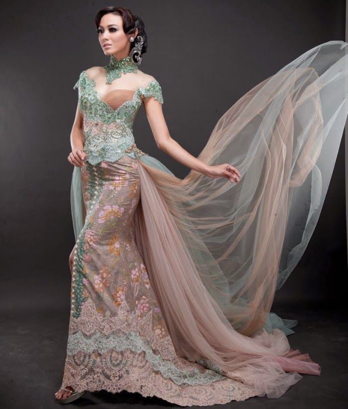 Kebaya pengantin yang cantik dan indah