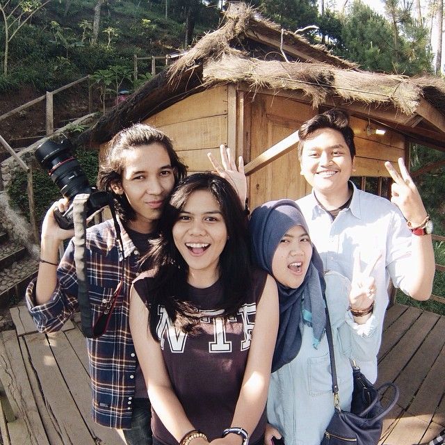 Kadang, rejeki justru datang dari relasi di kanan kiri (Kredit: @finaarfn)