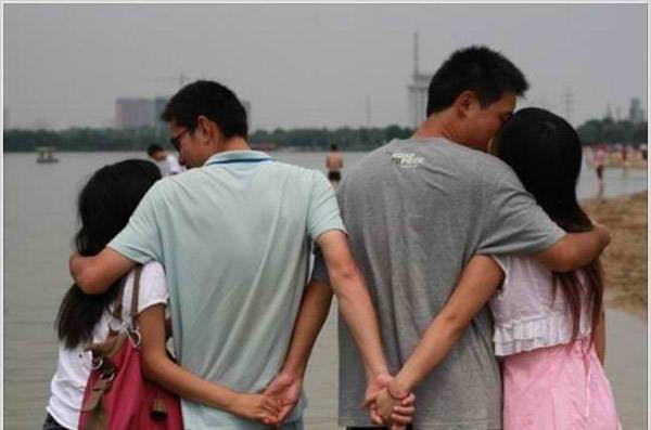Teruntuk Kekasih Gelapku
