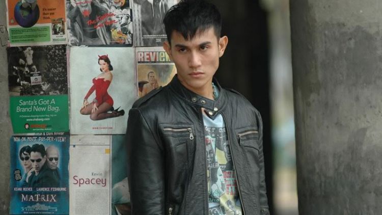 8 Alasan yang Bikin Cowok Nakal Sering Berhasil Mencuri Hati Cewek-cewek