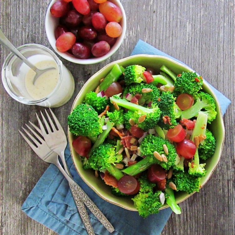 Brokoli yang dkukus kaya vitamin K dan Vitamin D