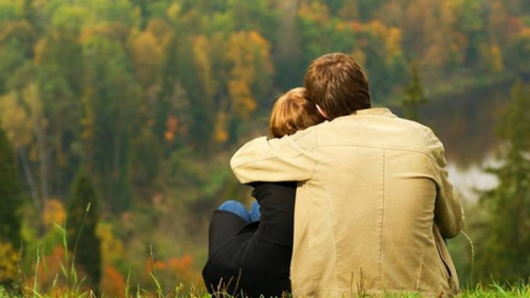 Untuk Wanita Masa Lalu: Maaf Dulu Telah Membuatmu Jatuh Cinta Padaku. Terimakasih Telah Menjadikan Hatiku Persinggahan Sementara Untuk Hatimu