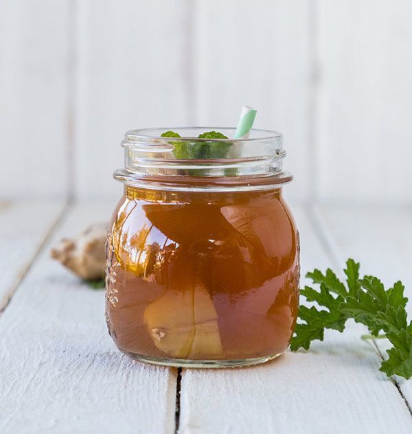 7 Minuman yang Bisa Kamu Racik Sendiri, dan Bikin Perut Rata Gak Mustahil Lagi 13 Green tea with ginger drink