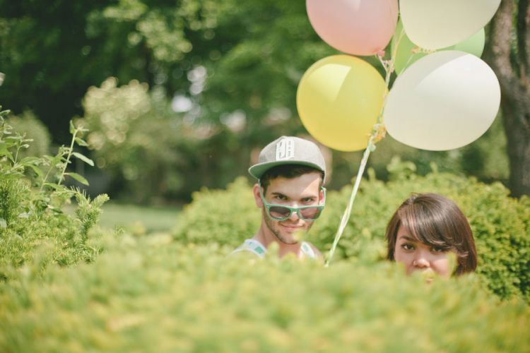 Dia yang mengecupmu meski sedang gemuk-gemuknya. Ah, cinta