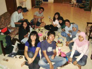 Mengapa meski mahal jika ada yang hangout yang lebih murah?