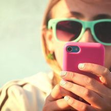 [Kuis] Apakah Kamu Menderita Nomophobia alias Ketergantungan dengan Handphone?